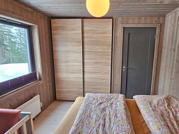 საძინებელი 1