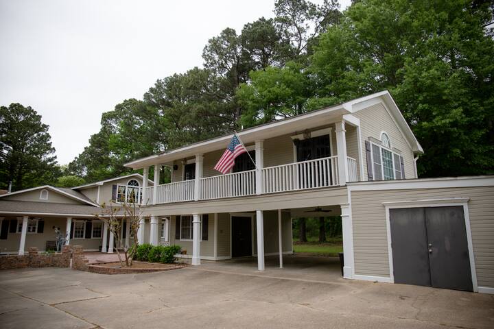 Airbnb Carthage Vacation Rentals Places To Stay Texas
