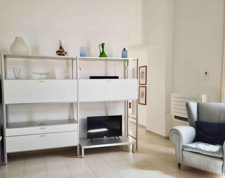 智能电视- TLC音乐扬声器 