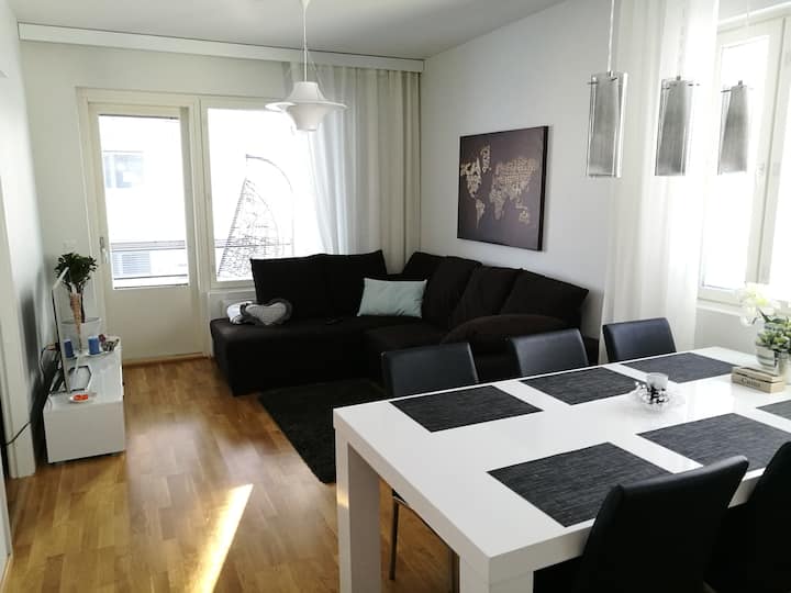 The dining area can accommodate a very large group of people to enjoy a meal together.