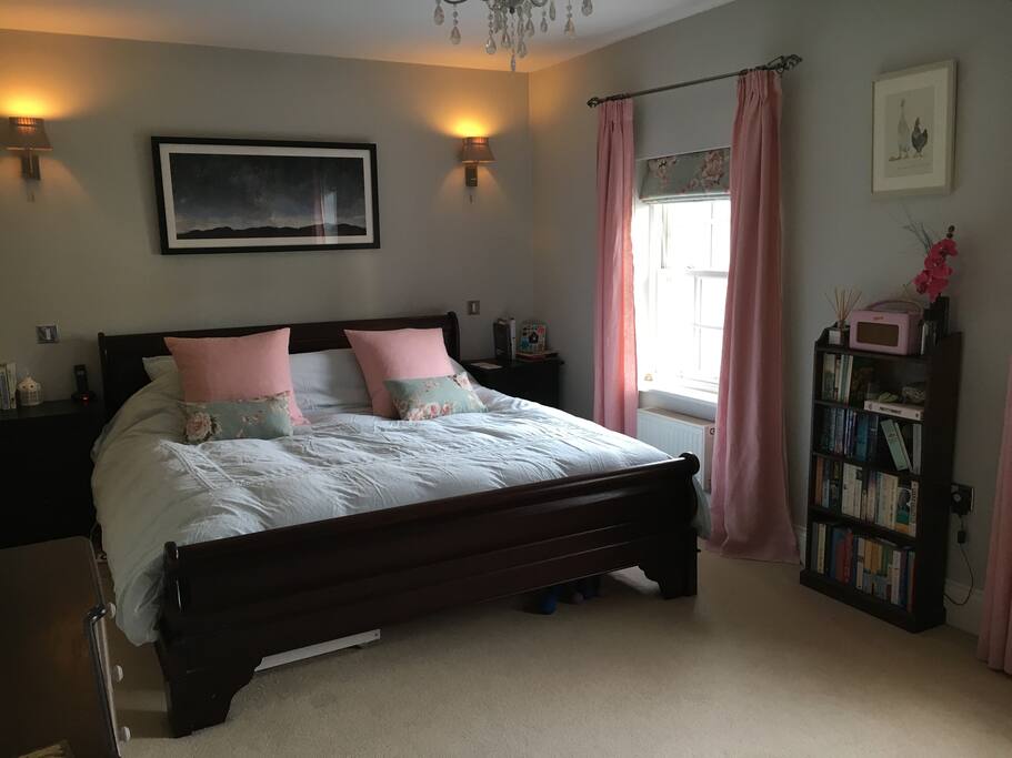 Master bedroom with superking sized bed and en-suite.
