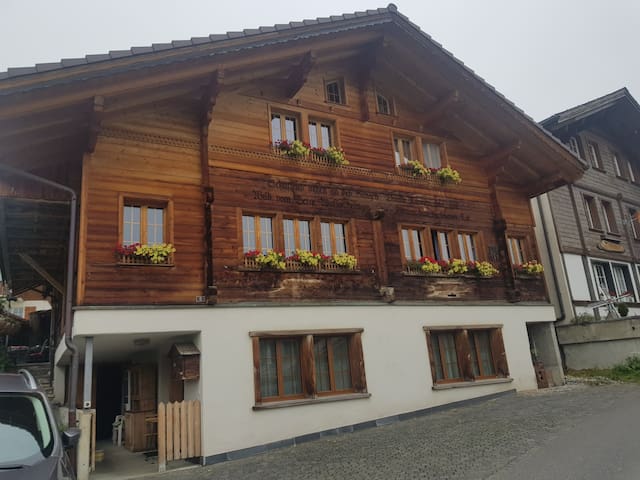Studio overlooking Lohner and Wildstrubel