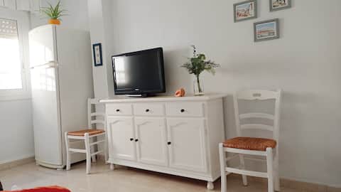 Top Airbnb: Cozy apartment 3 minutes from the beach. in Santa Pola