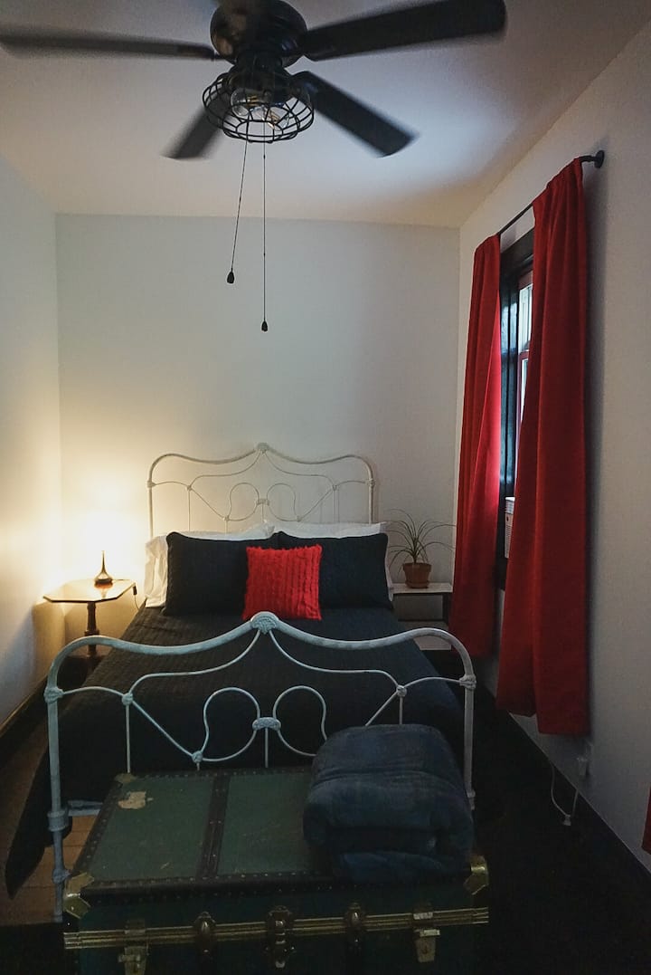 full bedroom