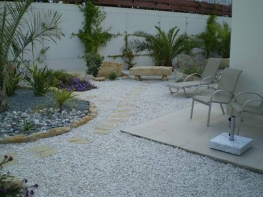 Quite garden area