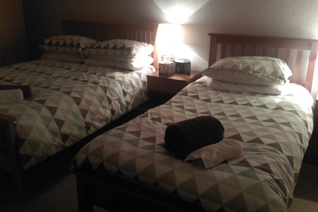 3 bed room (plus cot if required)