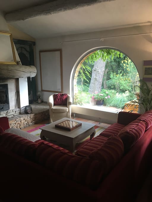 Grand salon frais l'été pour la sieste