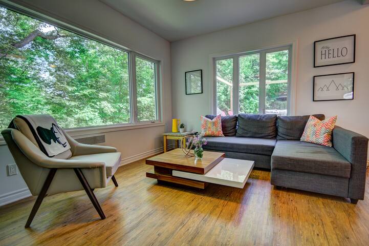 Chic Cottage Spa Nestled By The Gatineau River Cottages For