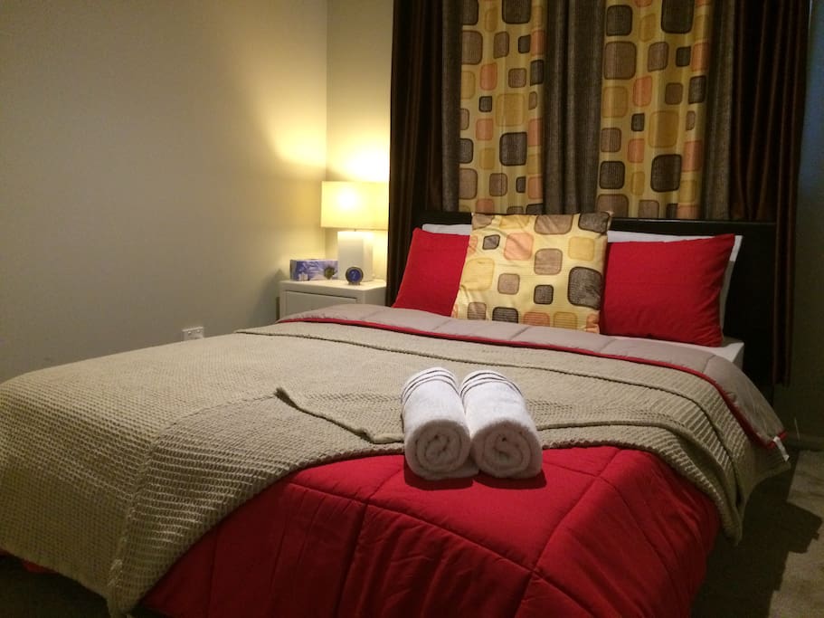 Queen bedroom