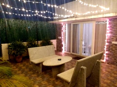 STUDIO ROOM WTH PRIVATE TERRACE @OMR THORAIPAKKAM