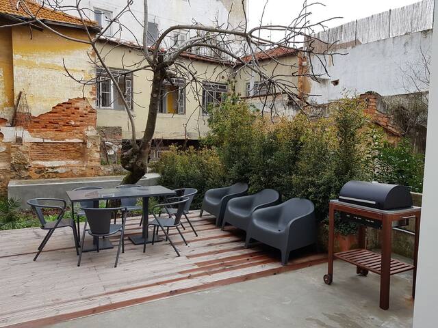 3-Bedroom Ap in the City Centre Garden and Terrace gallery image 3