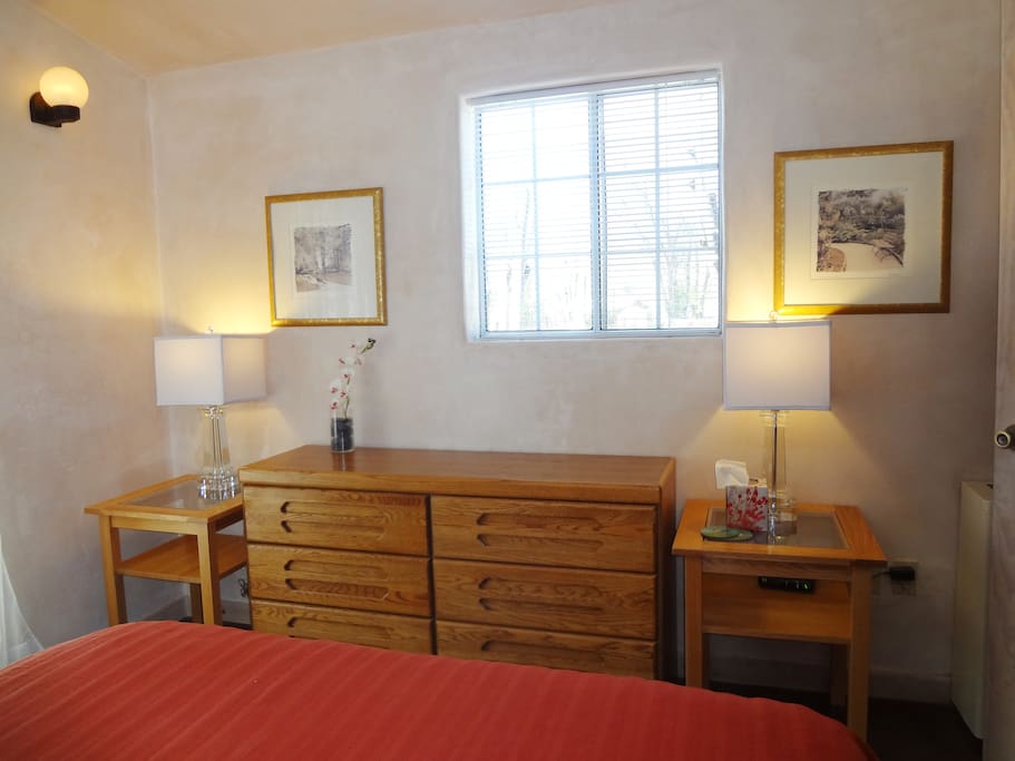 Chest of drawers with crystal lamps on both sides