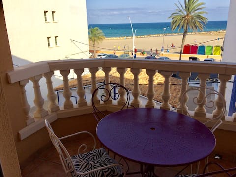 Wonderful Village Center Apartment CV1
