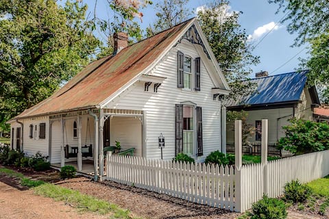 History Meets Luxury - Dreamy Leipers Fork Cottage