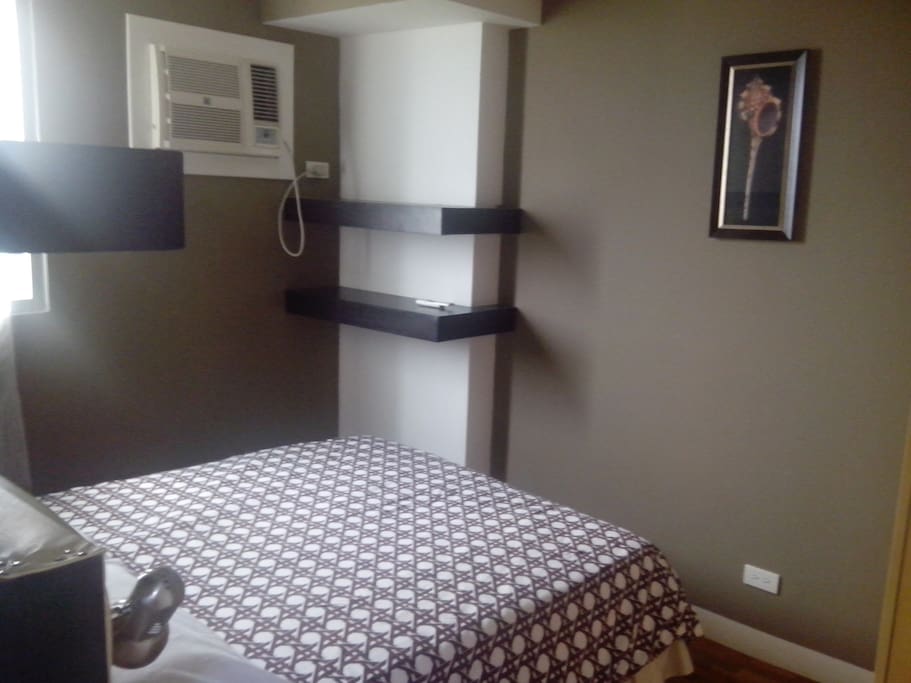 Queen size bed
