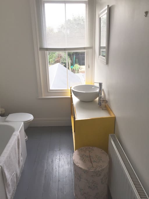 Ensuite private bathroom