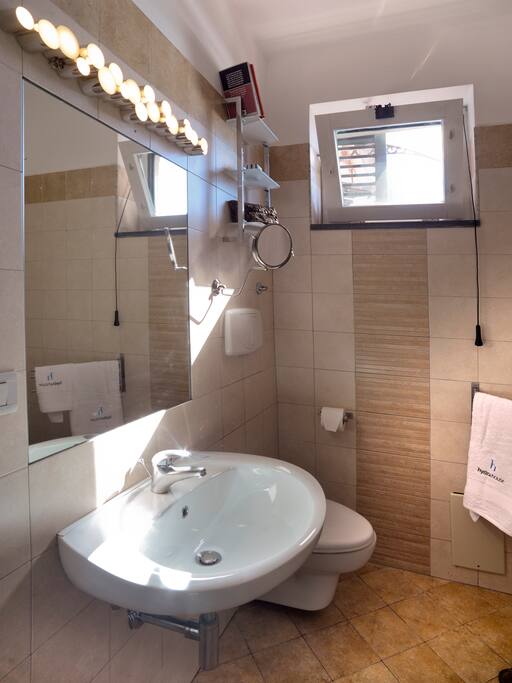 bagno con doccia