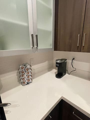 Penthouse heart of Westwood gallery image 3