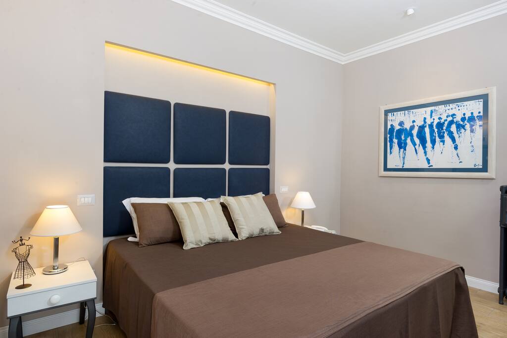 Letto king
Camera 1