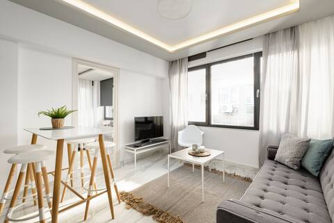 Innovative elegant suite in Ladadika