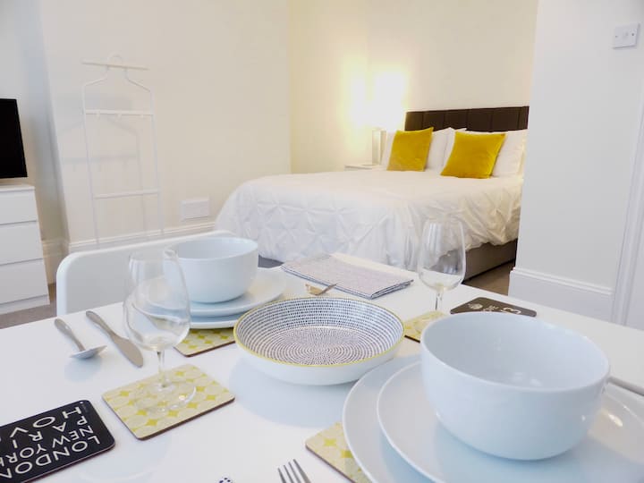Stylish Studio Apartment In Central Hove. - Brighton