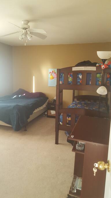 Double bed plus 2 bunks and a desk!