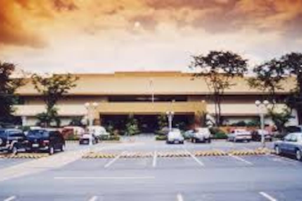 The entrance to Celebrity Sports Plaza