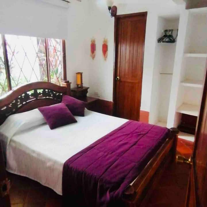 Alcoba 1 with bathroom 1