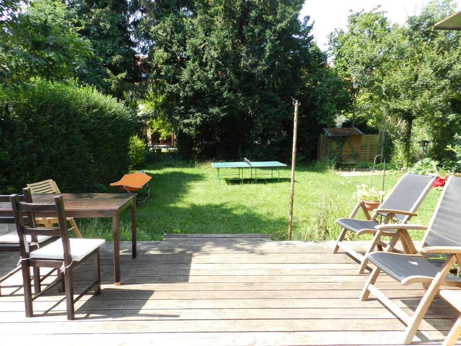 Terrasse und Garten
