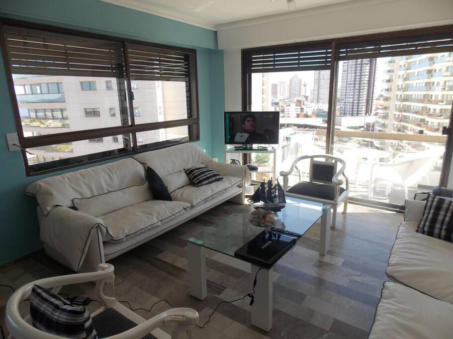 Living comedor con vista al mar