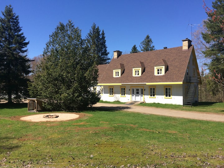 SaintGabrieldeValcartier Vacation Rentals & Homes Quebec, Canada Airbnb