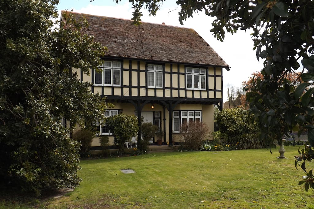 Seamead, Minster on Sea, Quintessentially English Bed and breakfasts