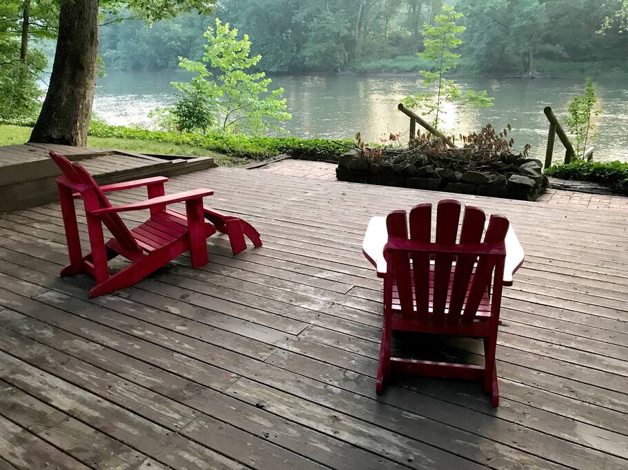 Can't you see yourself relaxing on these chairs?