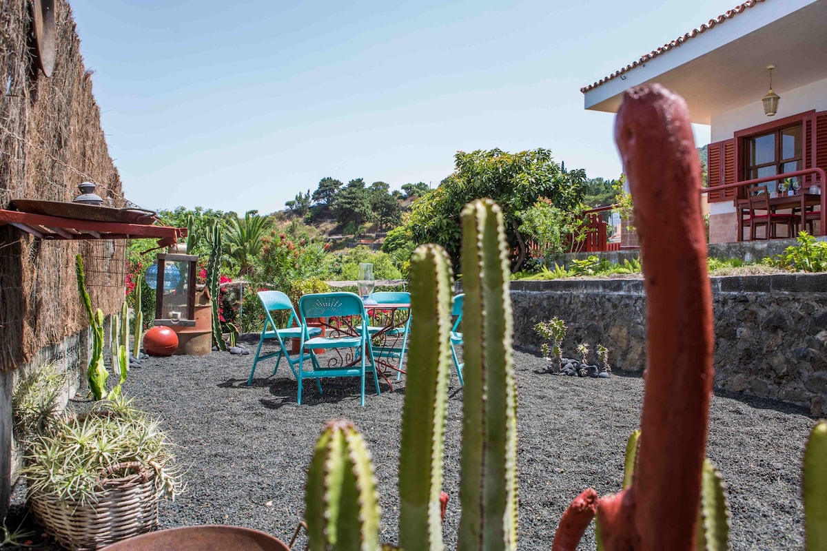Casa Hedera, La Palma Island. - Villas for Rent in Brea Baja, CN, Spain -  Airbnb