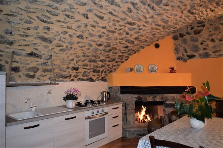 Casa sull’Altopiano Mountain Lake Iseo Hospitality