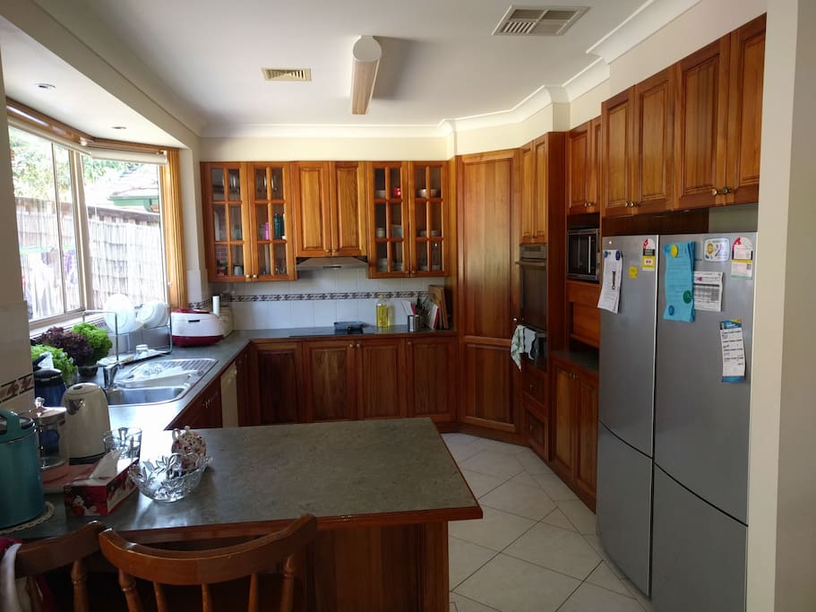 Kitchen with full appliances