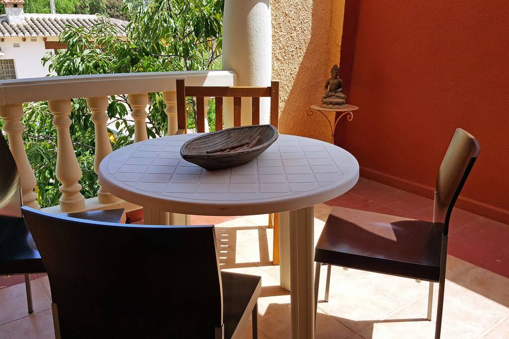 Terrasse petit déjeuner
