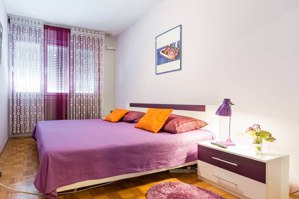 Bedroom with double bed