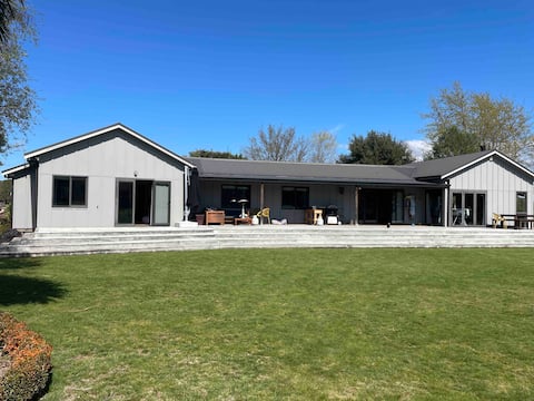 Fantastic rural family friendly setting.