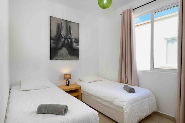 Стая с 2 единични легла