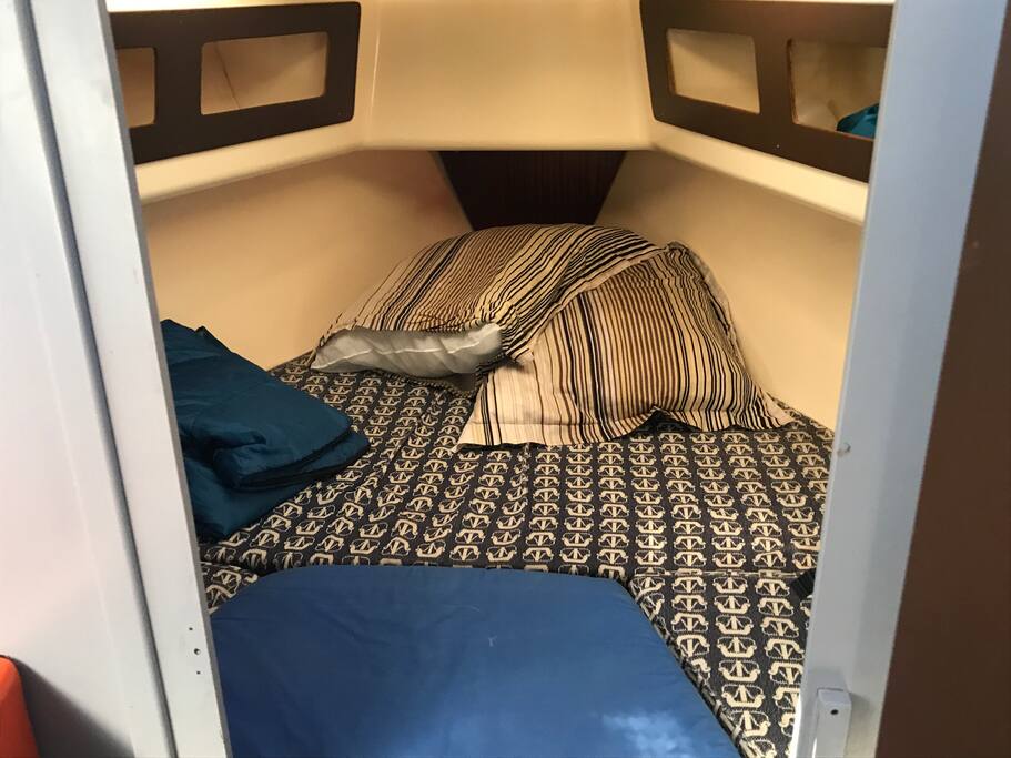 Couchage double et simples linge et serviettes fournis