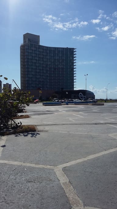 Hotel Riviera muy cerca del apartamento
