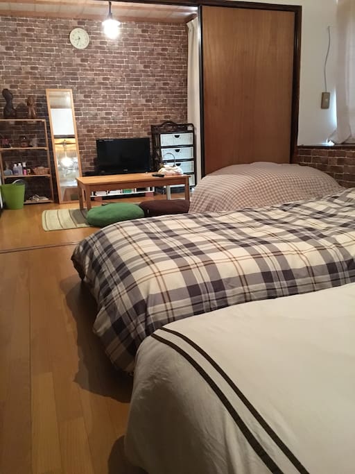 お客様が2人の場合はベッドを並べての設置です。In the case of two customers, it is an installation of arranging beds side by side.