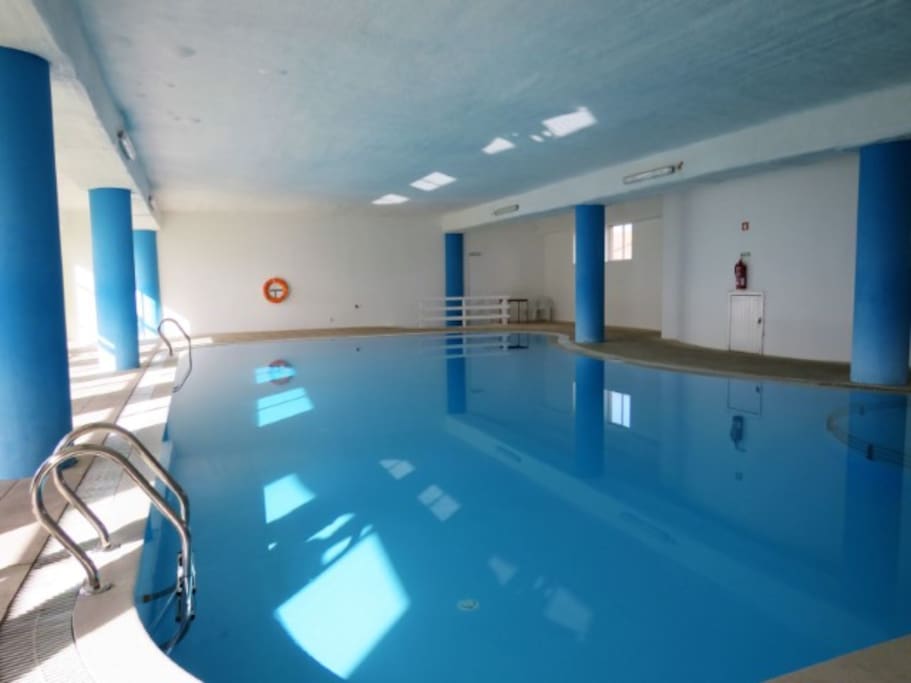 Piscina Interior ( JUN-SET )