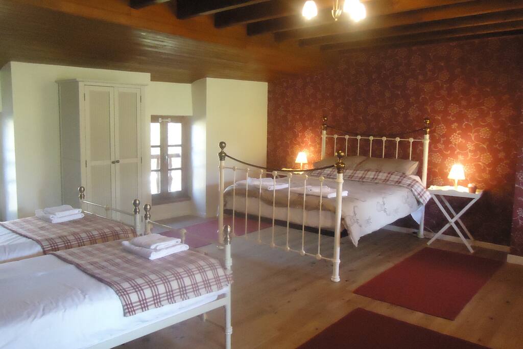 Bedroom 2 - sleeps 4