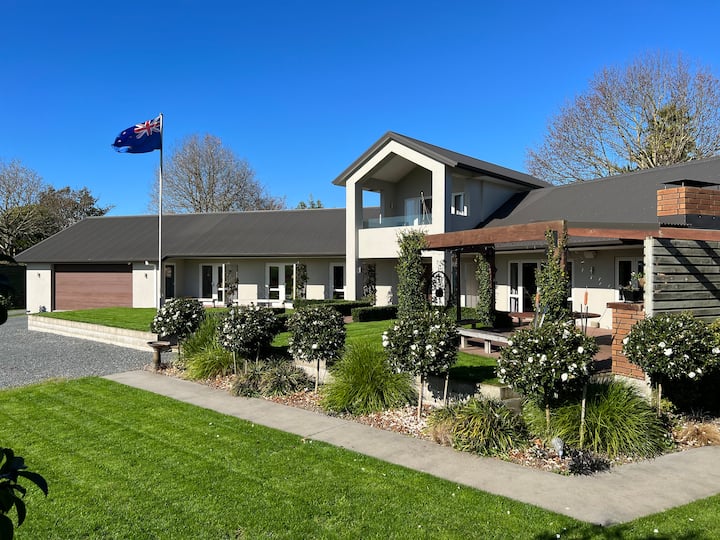 * Peaceful Sleep Clean, Quiet, Comfortable * Houses for Rent in Te