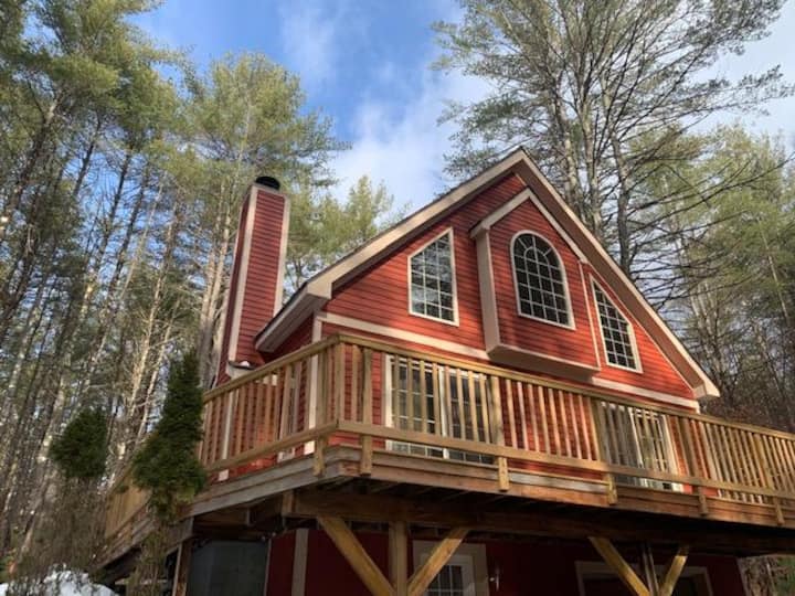 Green Mountain Getaway in Beautiful Jamaica, VT Chalets for Rent in