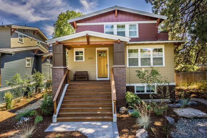 Amazing West Side * 2 King Suites * Walk Everywhere  * 8 Person Hot Tub - Bend, OR