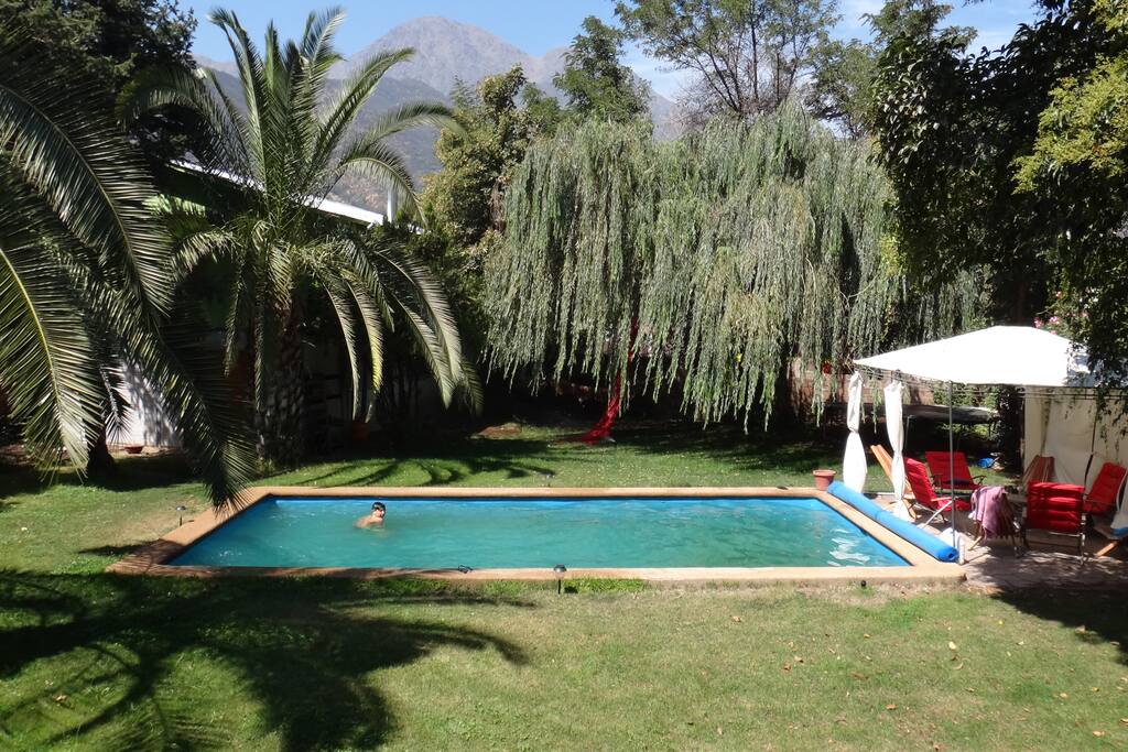 Piscina, Pergola y Areas Verdes