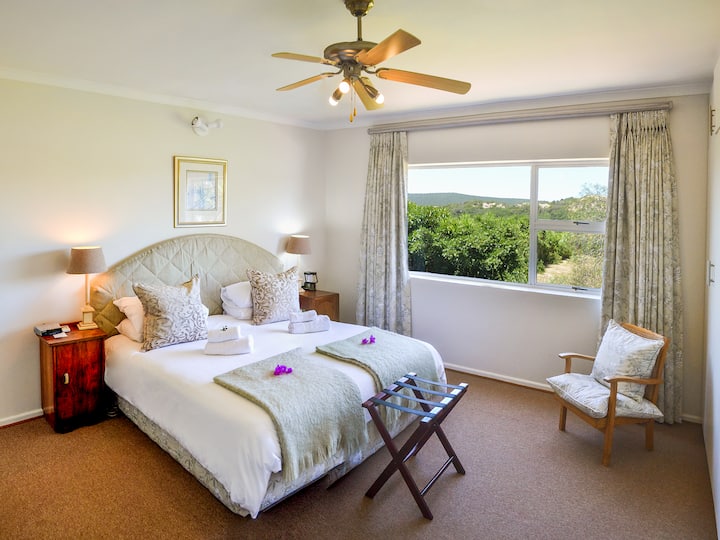 Sunday's River Valley Local Municipality Bed and Breakfast Rentals